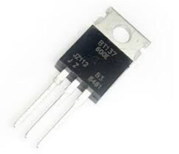 Triac BT137 de 8A